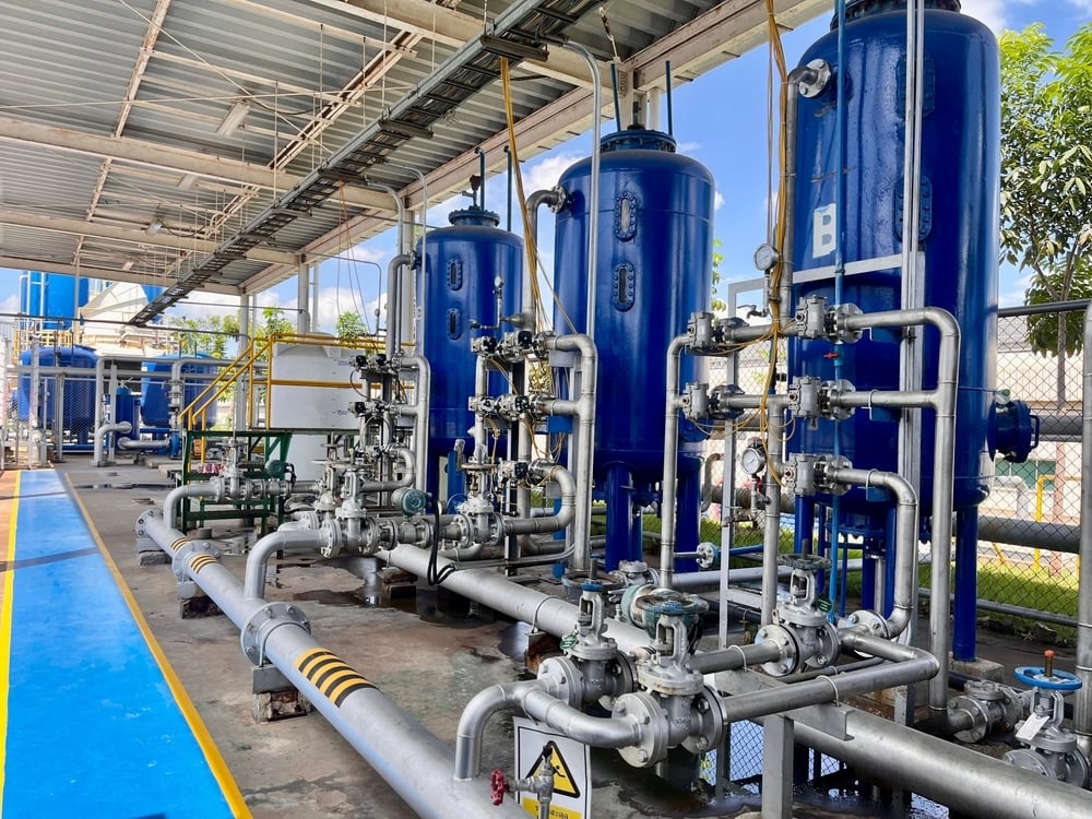 Industrial-air-compressor-and-filtration-system